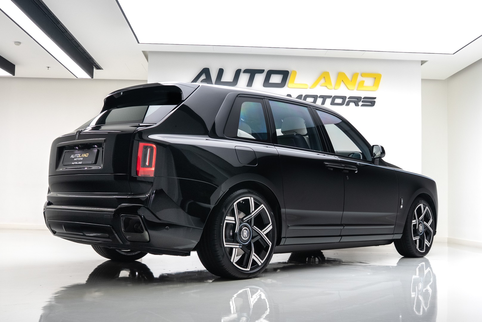 2025 ROLLS ROYCE CULLINAN |BLACK BADGE | GCC | MAIN DEALER WARRANTY  SERVICE 